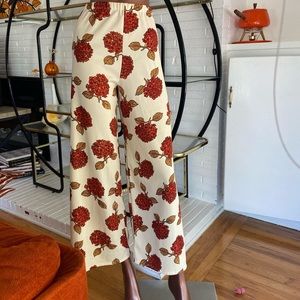 Vintage Floral Cropped Pants